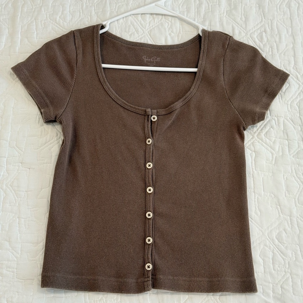 Brandy Melville Brown Button-Up Ribbed Top